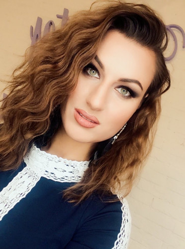 Anastasia prev btn