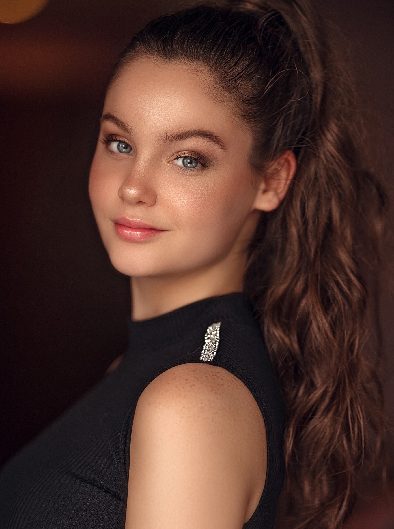 Emma from Dubai Portfolio & Profile Model, Performer, Actor MMG