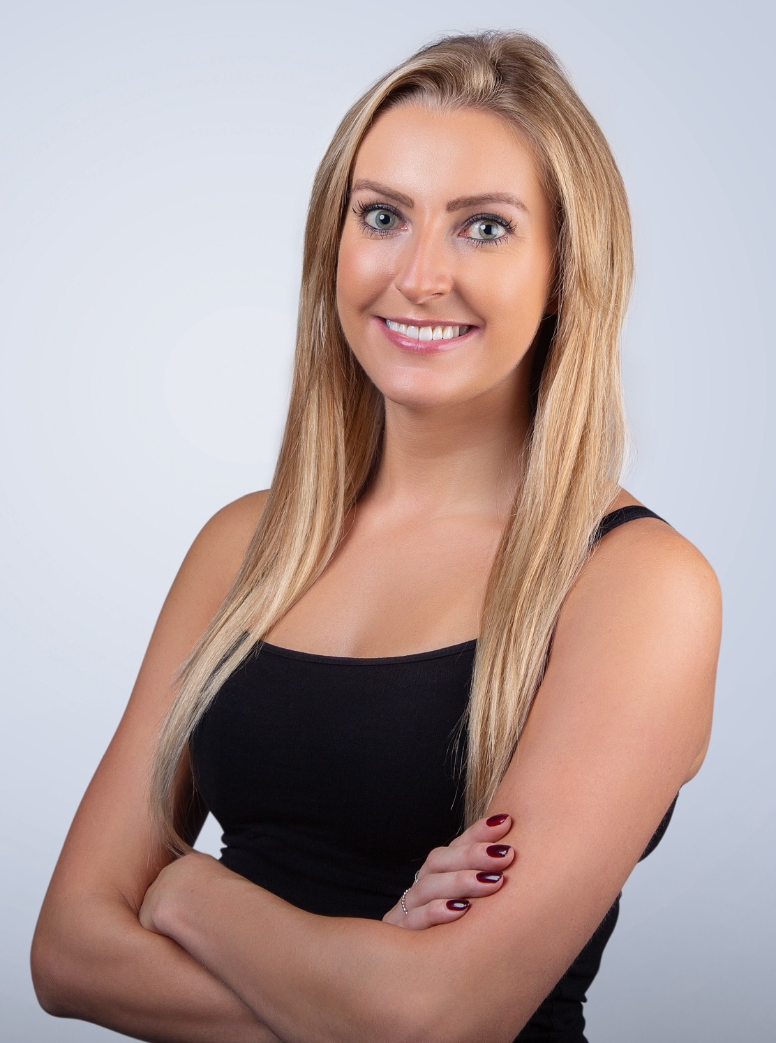 rebecca-from-dubai-portfolio-profile-model-actor-mmg-talent