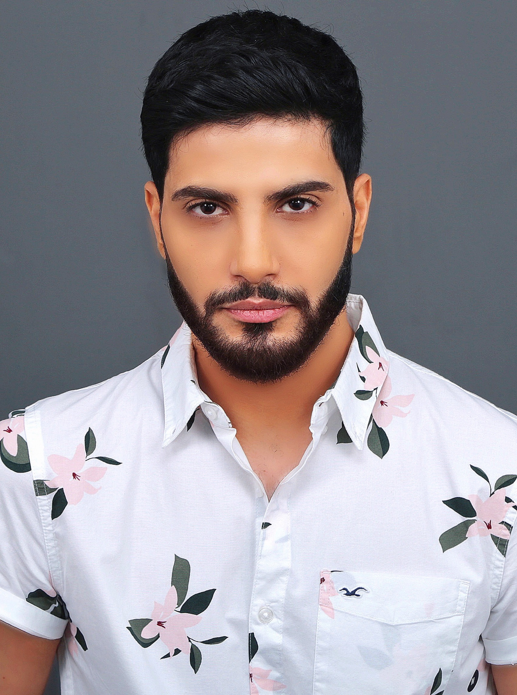 Yamen from Dubai | Portfolio & Profile - Model, Hostess, Actor | MMG Talent