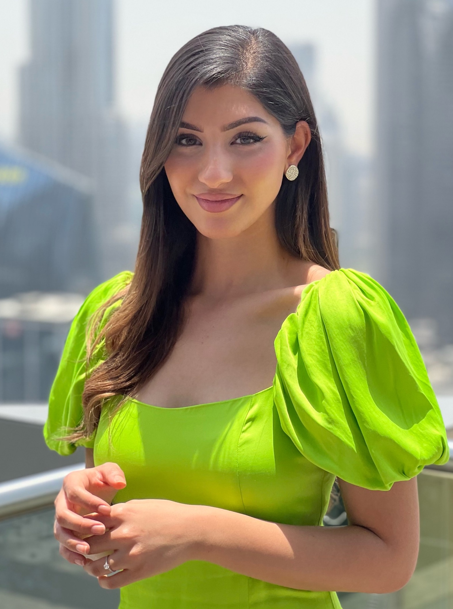 mariem-from-dubai-portfolio-profile-model-hostess-presenters