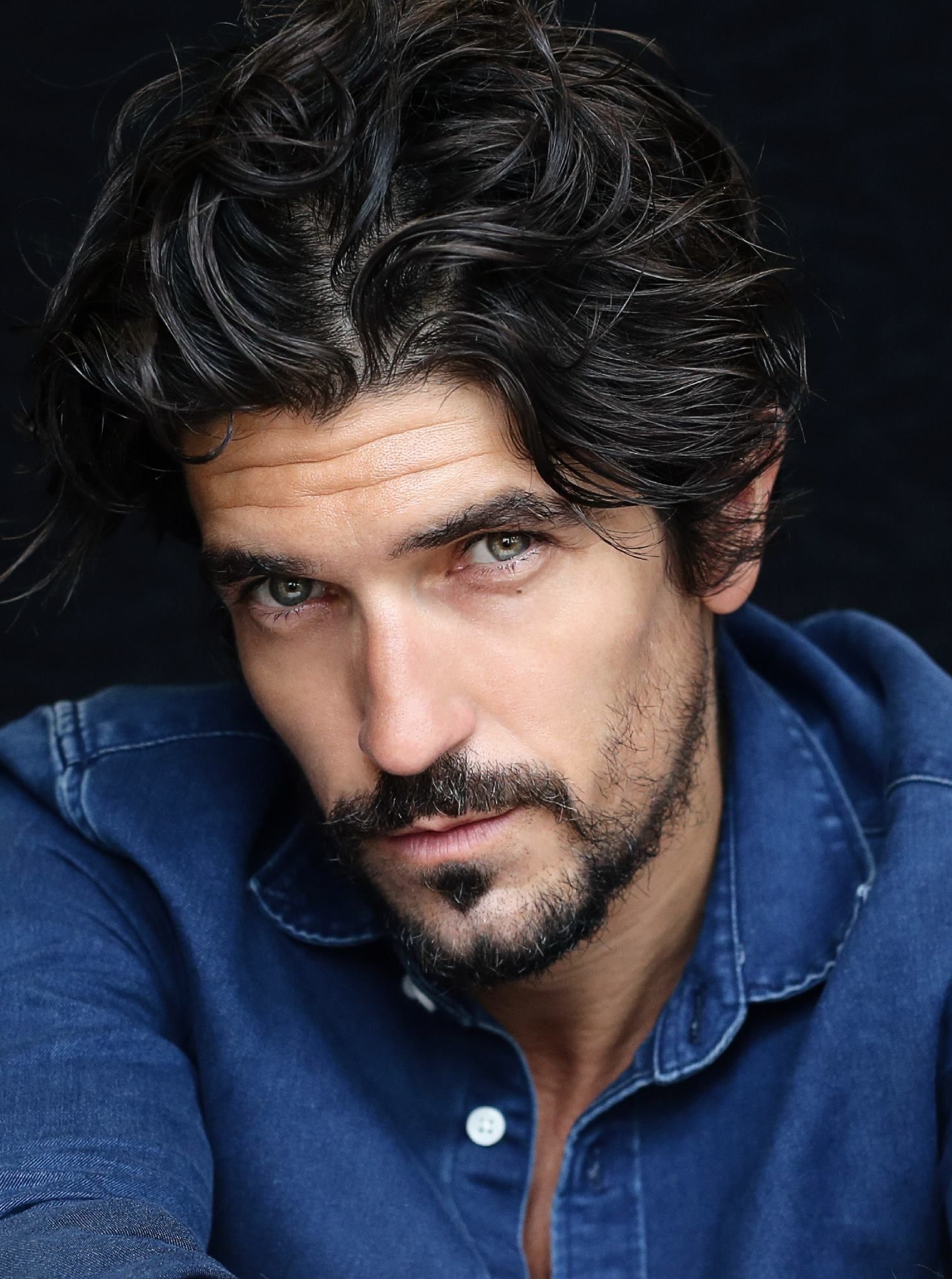 Discover Edwards unique portfolio on MMG Talent!