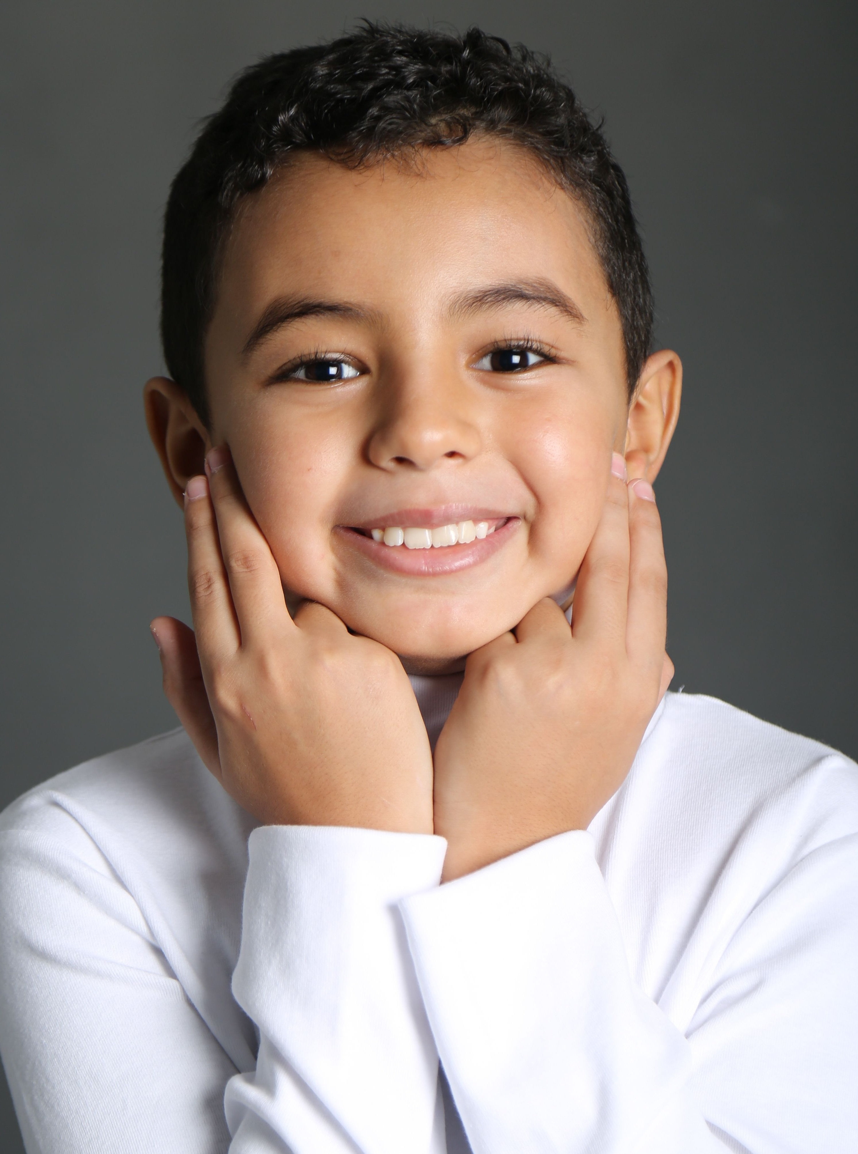 discover-ayoubs-unique-portfolio-on-mmg-talent