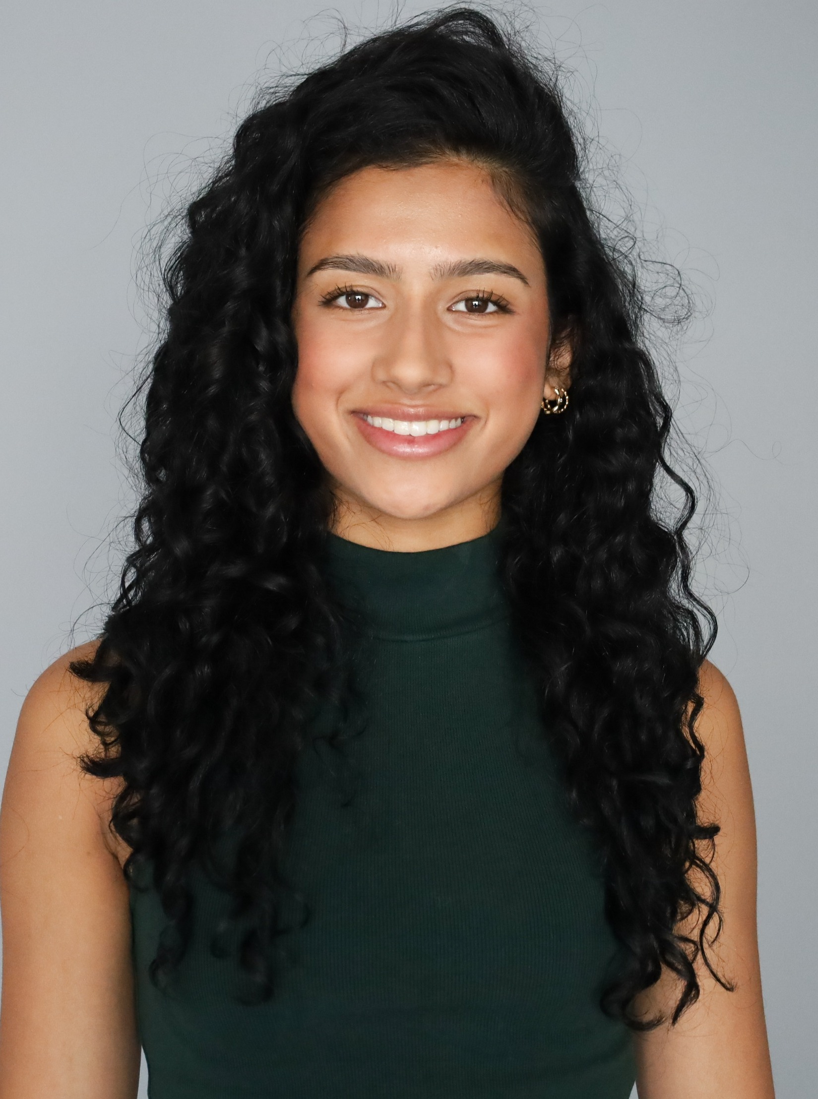 Briana from Dubai Portfolio & Profile Model MMG Talent