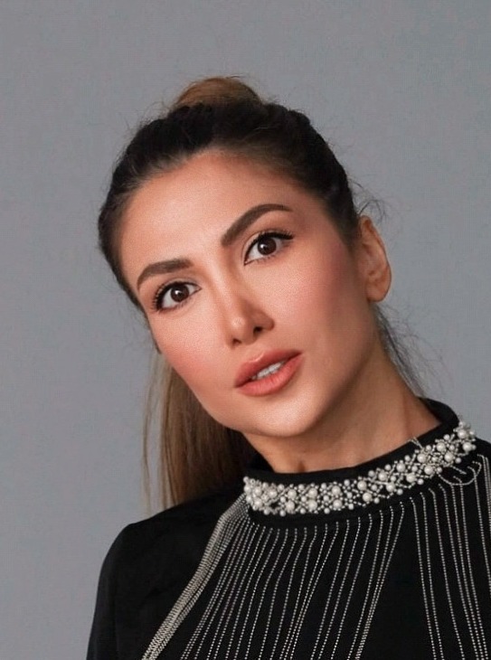 Discover Mahtabs unique portfolio on MMG Talent!
