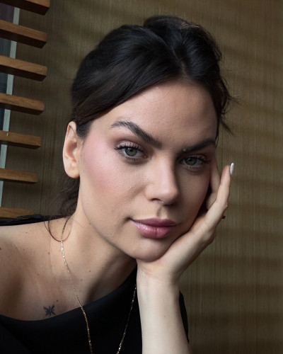 featured artist preview