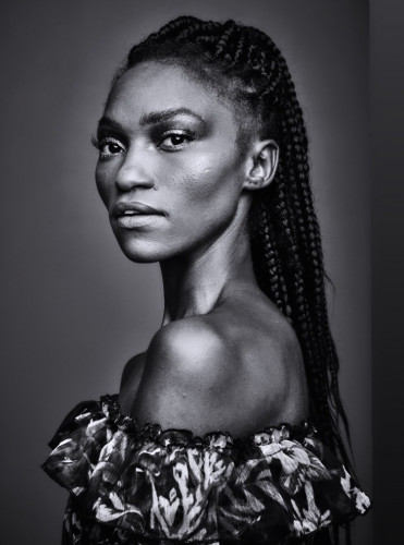 Evalyne model in uae  Evalyne