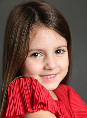 Linett from Dubai | Portfolio & Profile - Model | MMG Talent