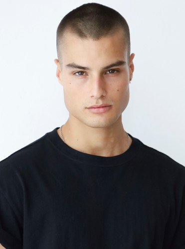 Aaron model in uae  Aaron