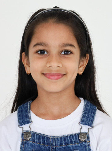 Sruja top model dubai  Sruja