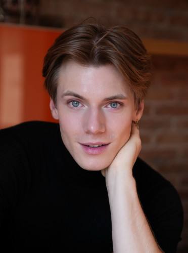 Yannick top model dubai  Yannick