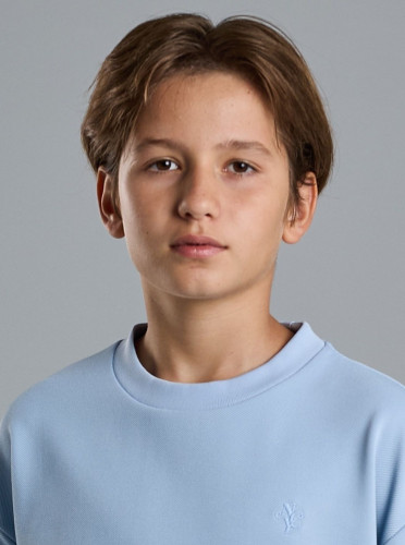 Leonardo fashion model  Leonardo