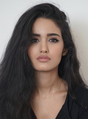 Oumaima fashion model  Oumaima