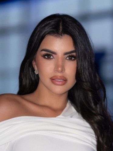 Dayana model in uae  Dayana