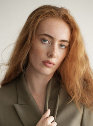 Emilia model in uae  Emilia