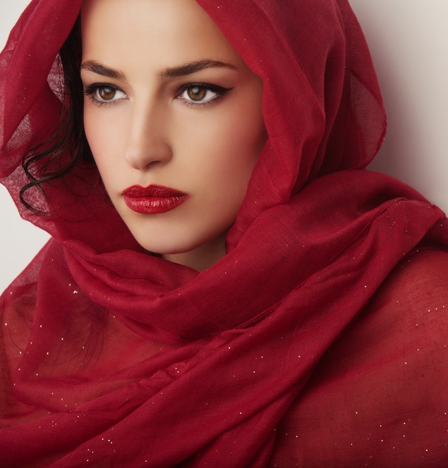 SAUDI LOOKING MODELS NEEDED FOR A LOOK BOOK SHOOT IN SAUDI